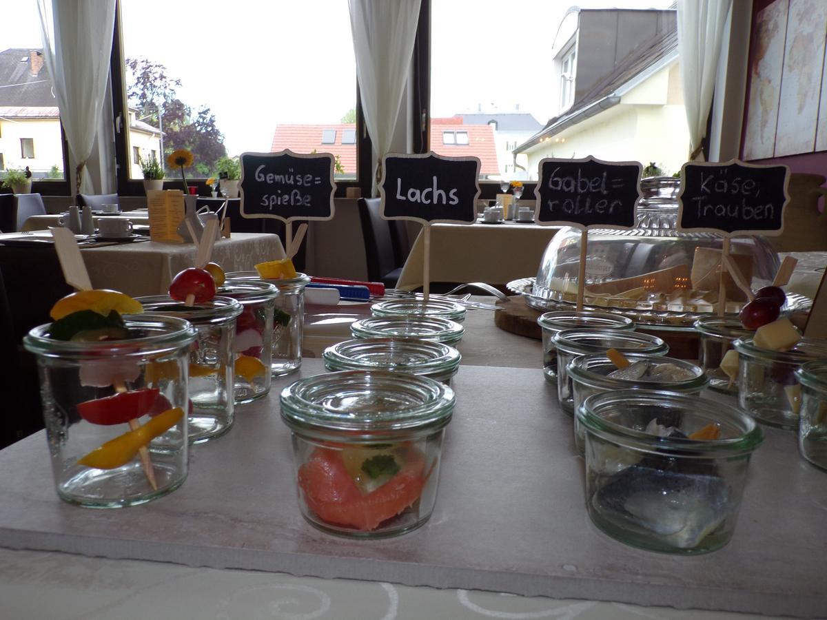 Gaestehaus Residenz Lapeiner Pörtschach am Wörthersee エクステリア 写真