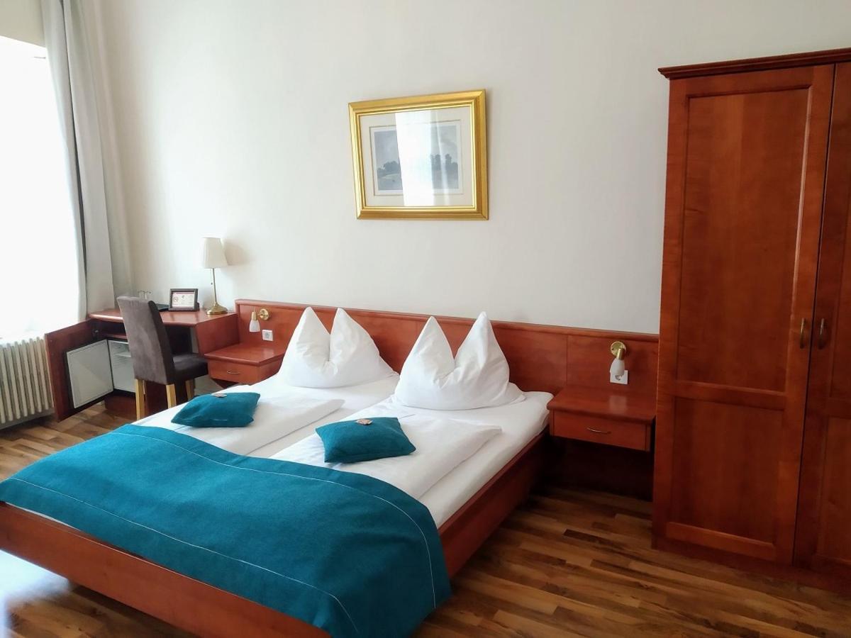 Gaestehaus Residenz Lapeiner Pörtschach am Wörthersee エクステリア 写真